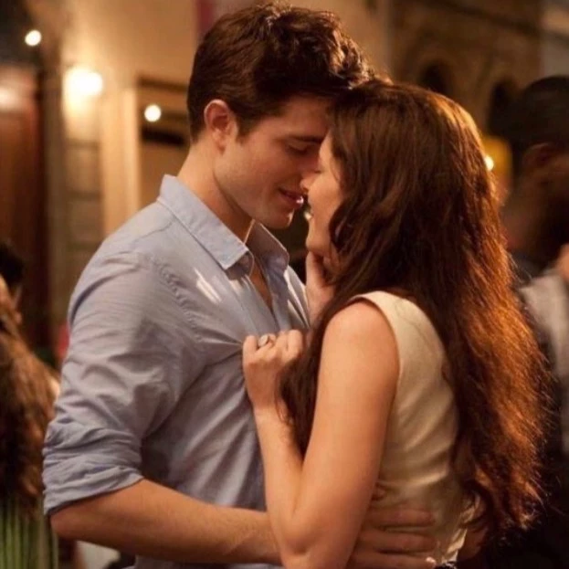 Edward and Bella thumbnail