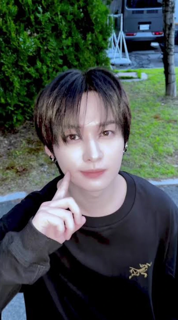 Lee know thumbnail