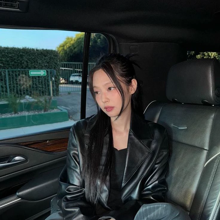 jennie kim thumbnail