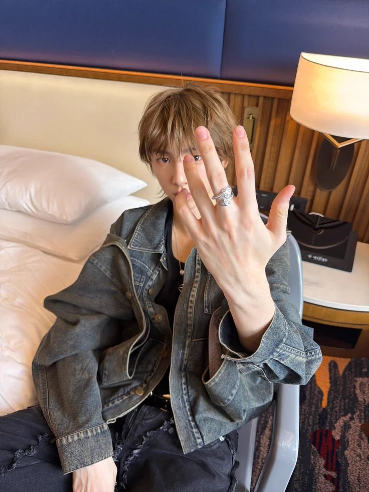 Juhoon thumbnail