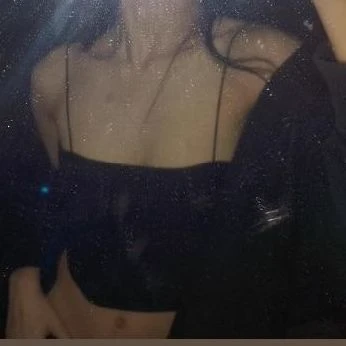 Lily thumbnail