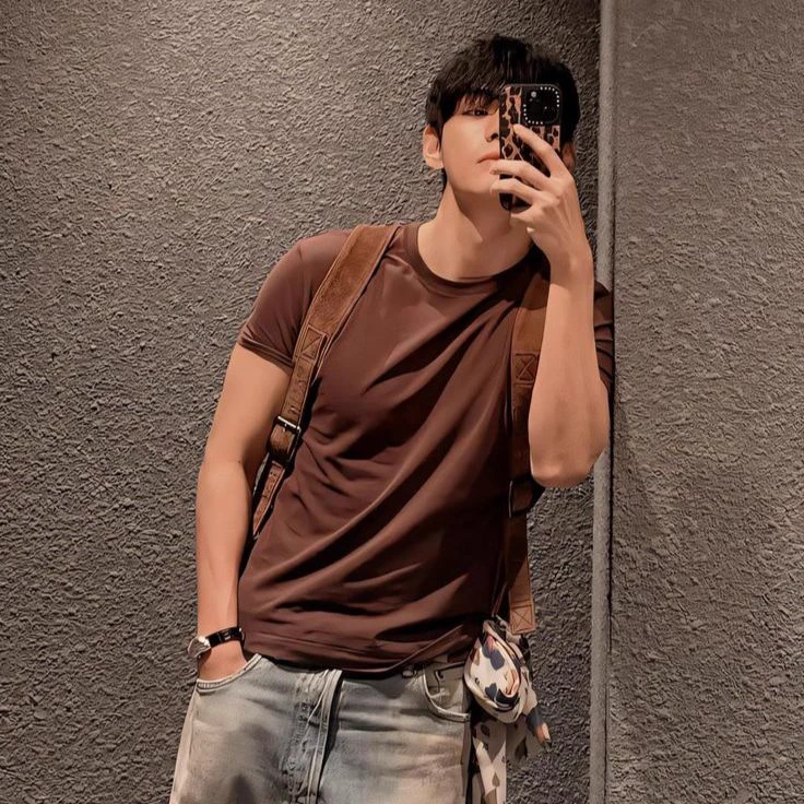 Kim Taehyung thumbnail