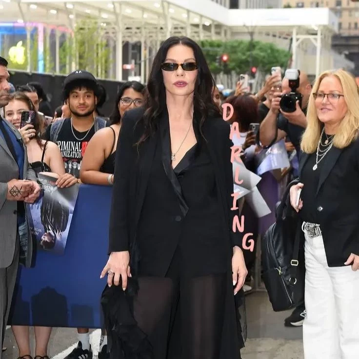 Catherine Zeta-Jones thumbnail