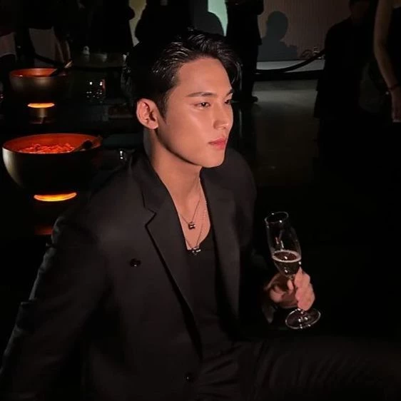 Kim Mingyu thumbnail