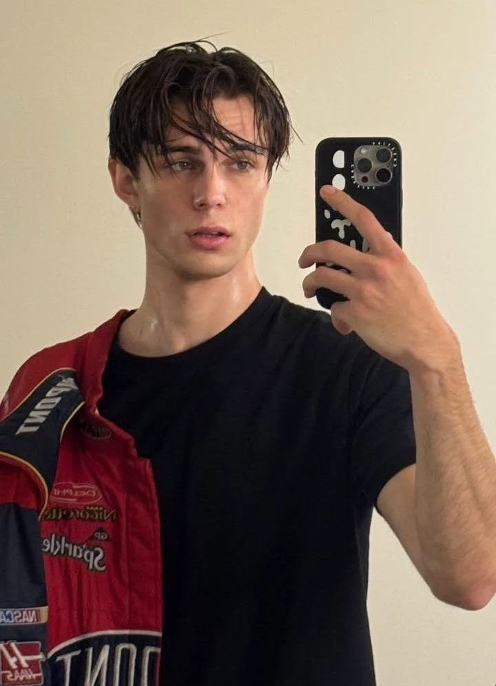 Luis (popular boy) thumbnail