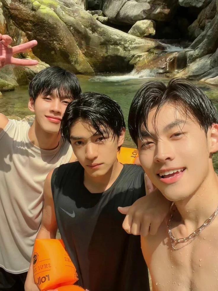 Diego, Noah and Antônio thumbnail