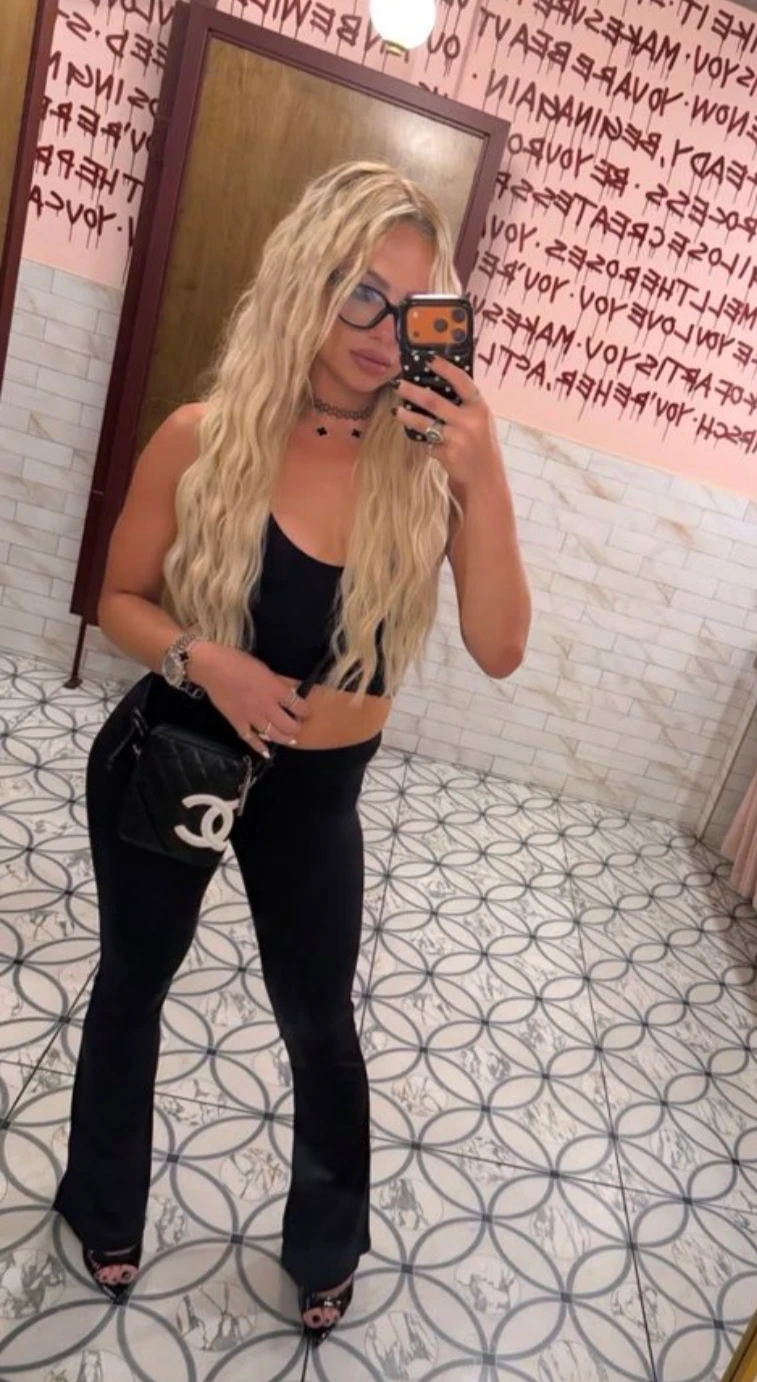 Liv Morgan  thumbnail