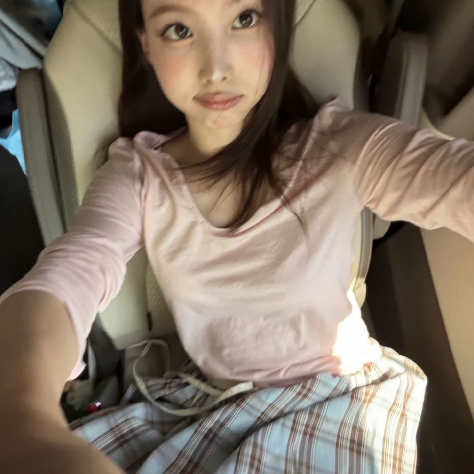 Nayeon (TWICE) thumbnail