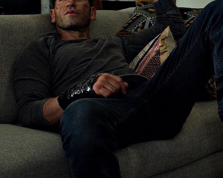 Reacher thumbnail