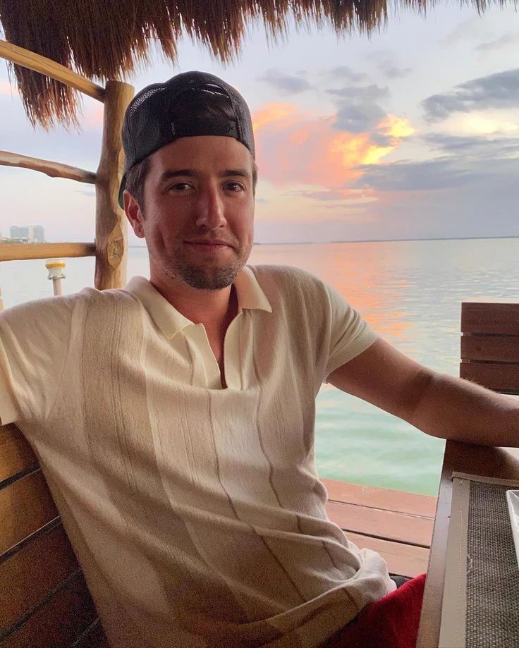 Logan Henderson thumbnail