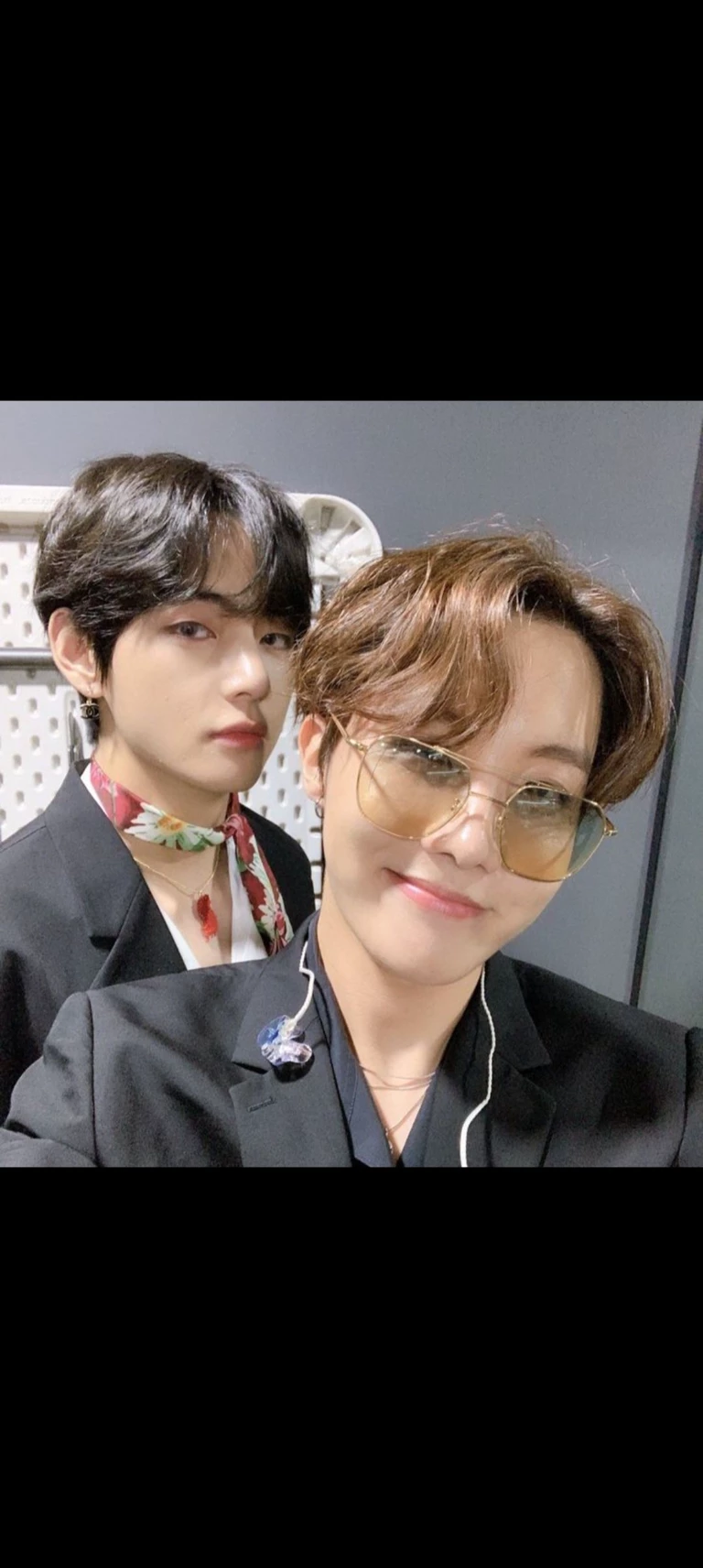 Kim Taehyung  thumbnail