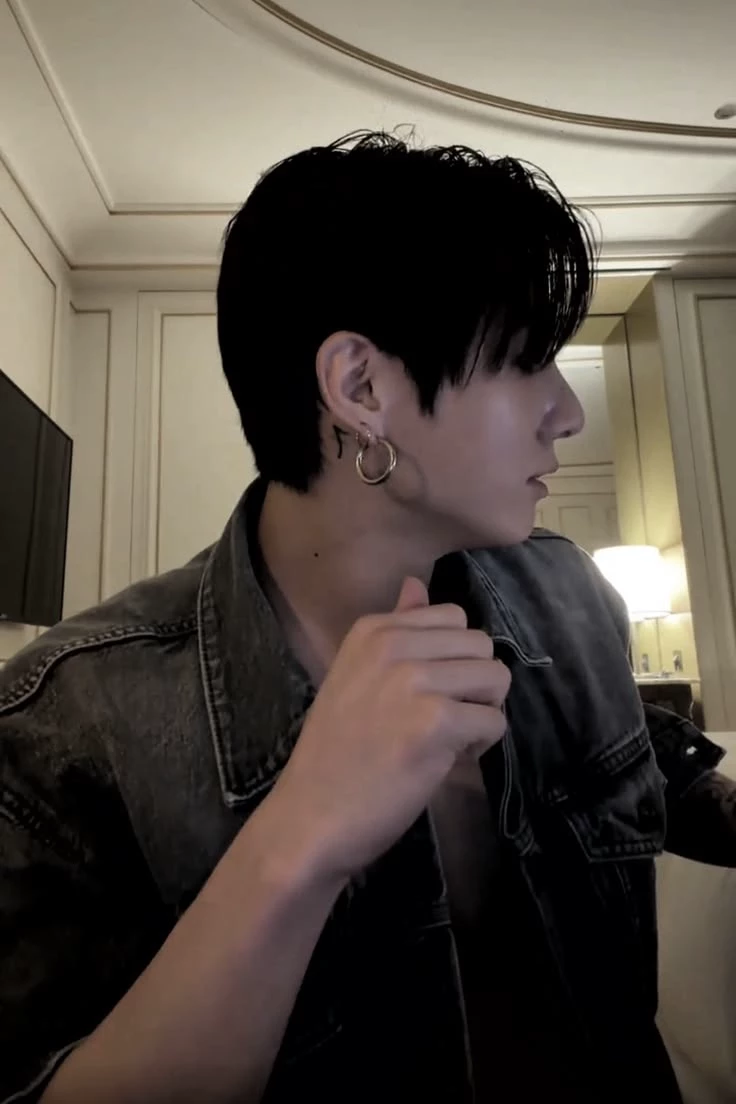 Jeon Jungkook thumbnail