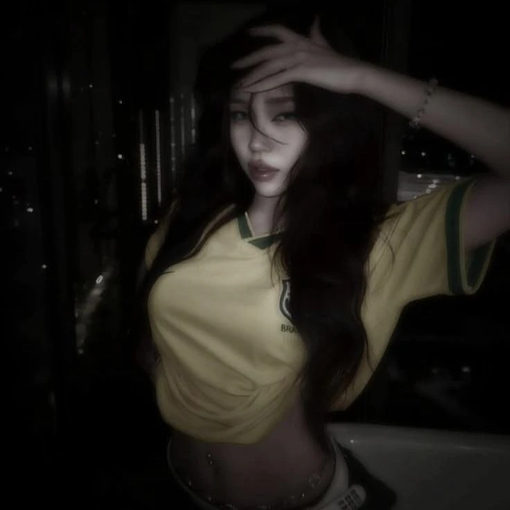 Elena♡ thumbnail