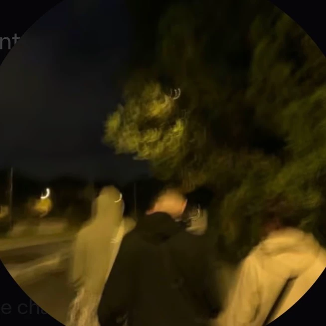 Group of friends thumbnail