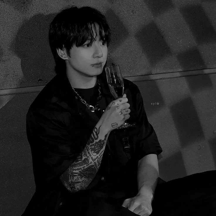 Love With The Mafia. (JJK) thumbnail