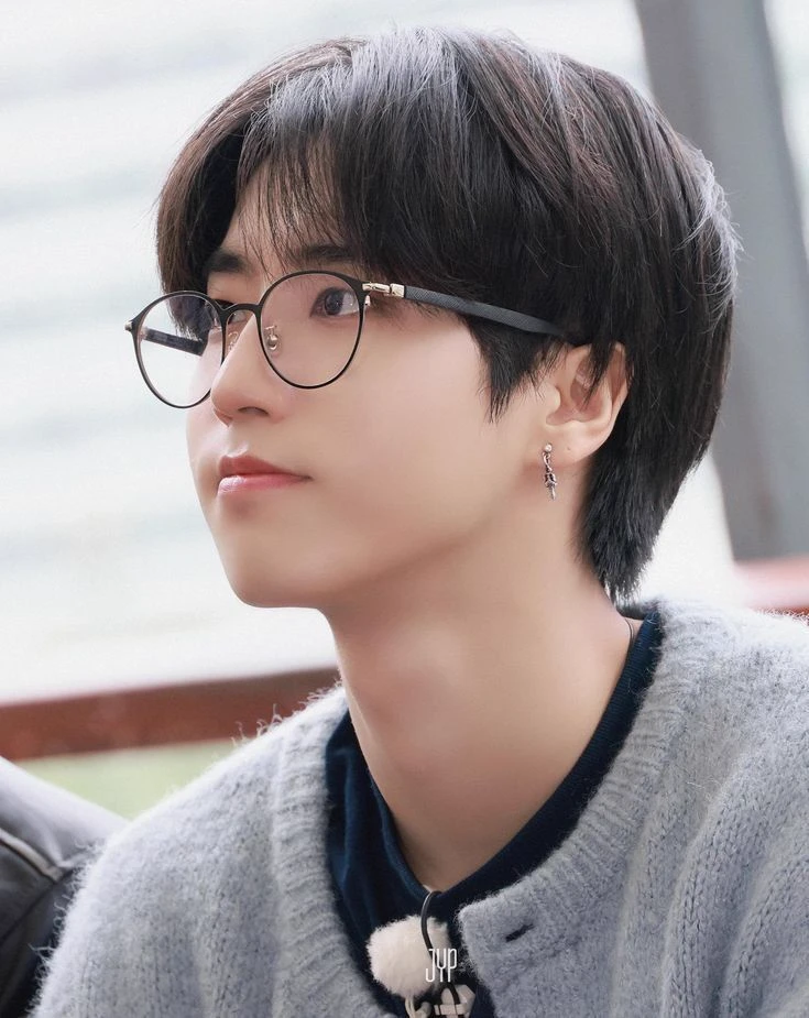 Han Jisung thumbnail