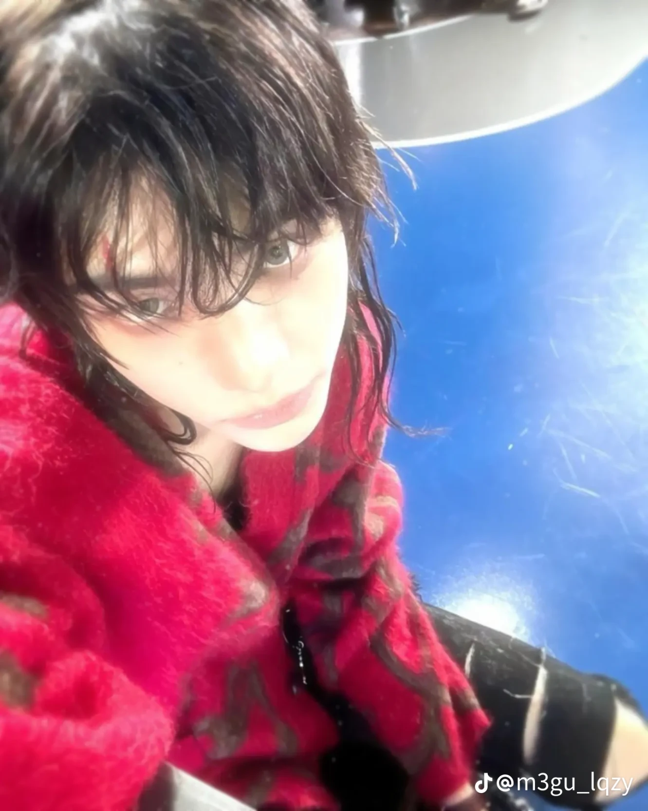 hwang hyunjin thumbnail