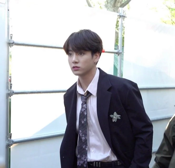 Jeon Jungkook thumbnail