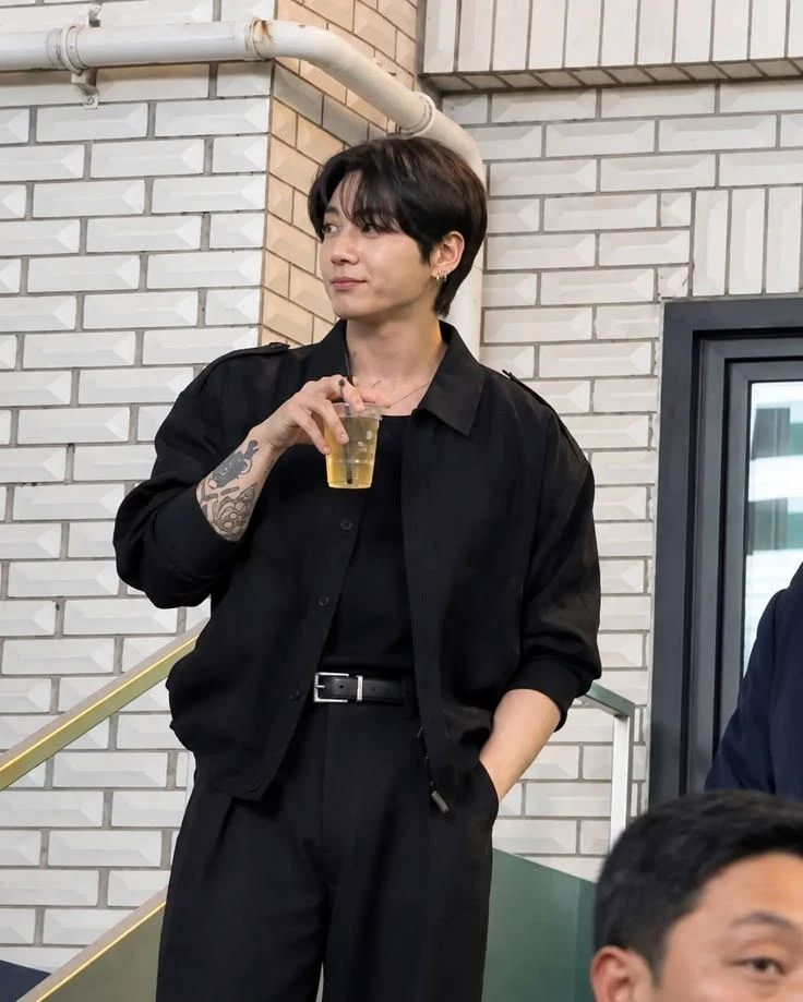 Jeon Jungkook thumbnail