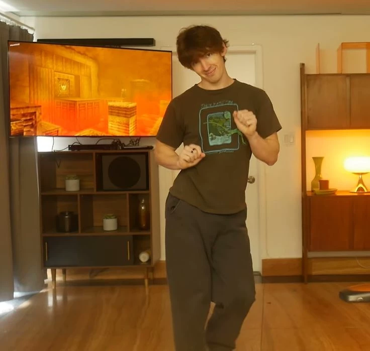 Albert Flamingo thumbnail