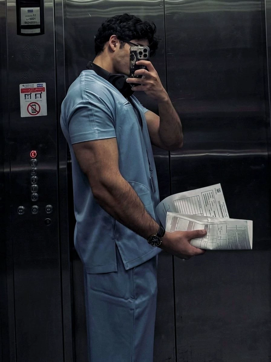 Dr. Elias Reed thumbnail