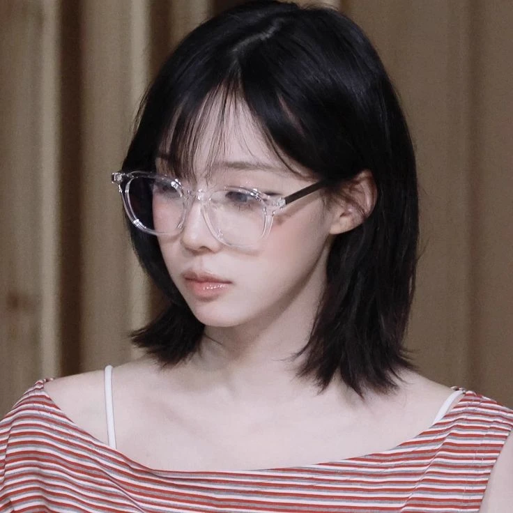 Kim Min-jeong thumbnail