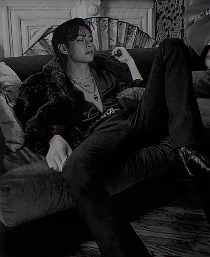 Kim taehyung thumbnail