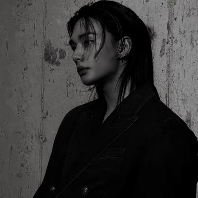 Hwang Hyunjin thumbnail