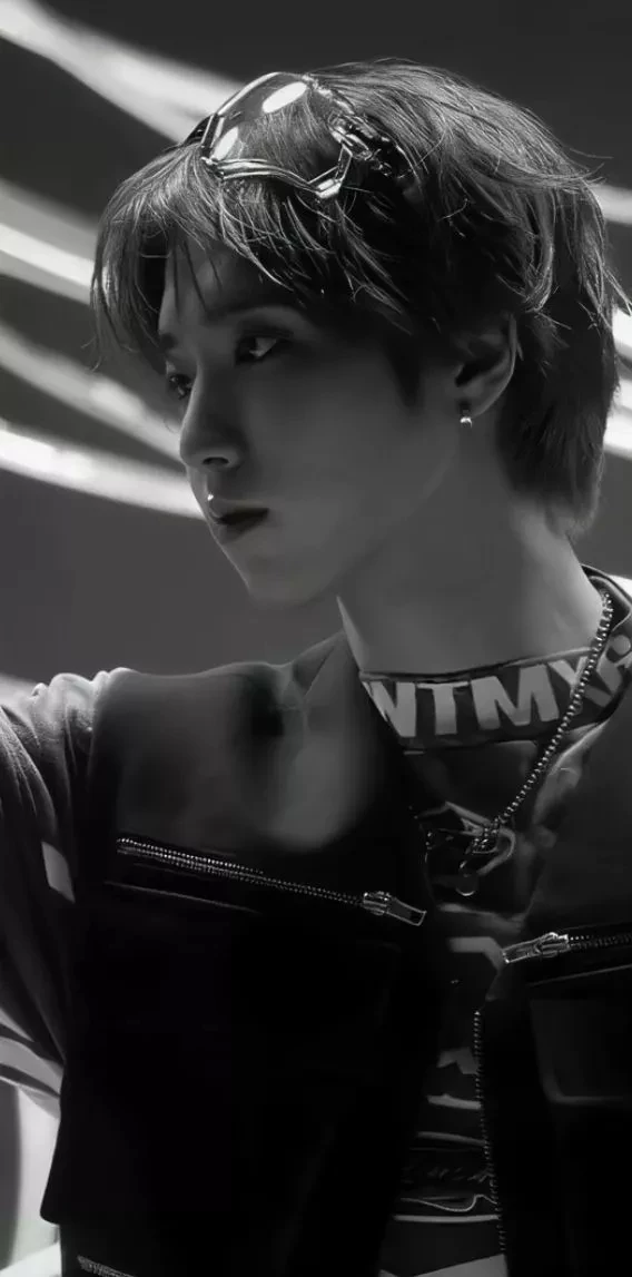 Han jisung  thumbnail