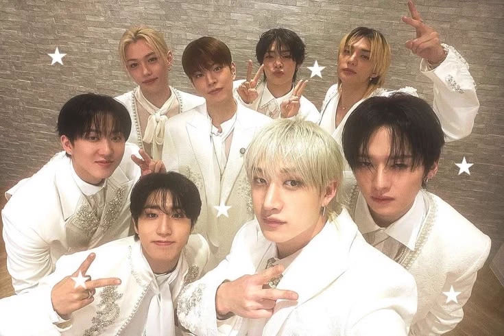 straykids thumbnail
