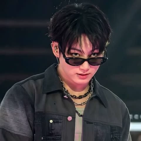 Jeon Jungkook thumbnail