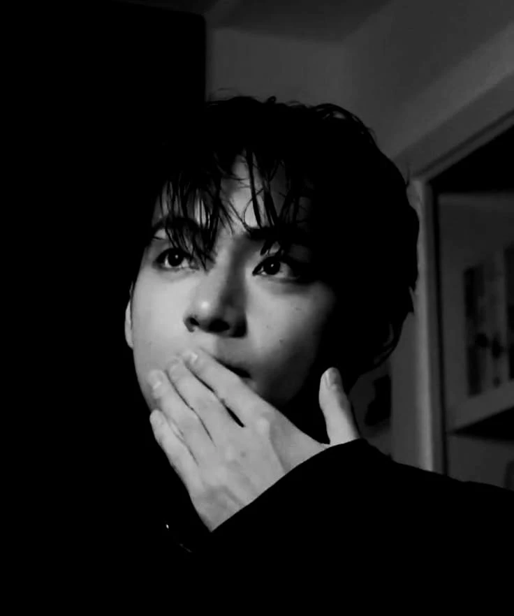 Kim Taehyung thumbnail