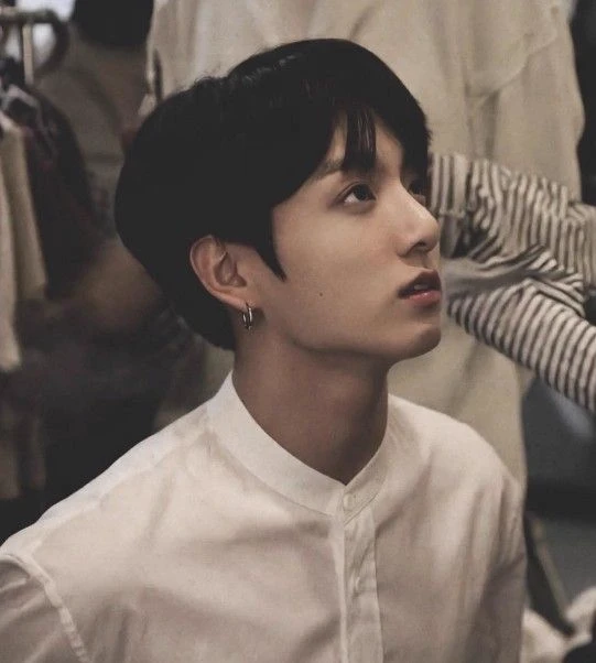 Jeon Jungkook thumbnail