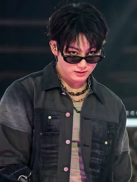 Jeon Jungkook thumbnail