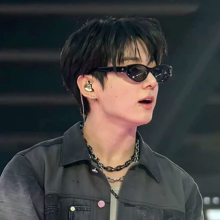 Jeon Jungkook thumbnail