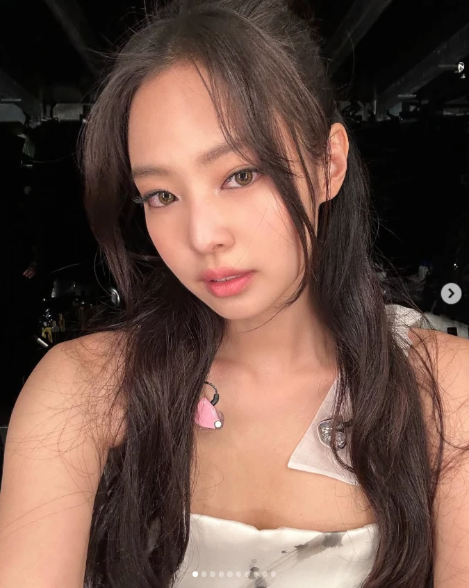 Jennie thumbnail