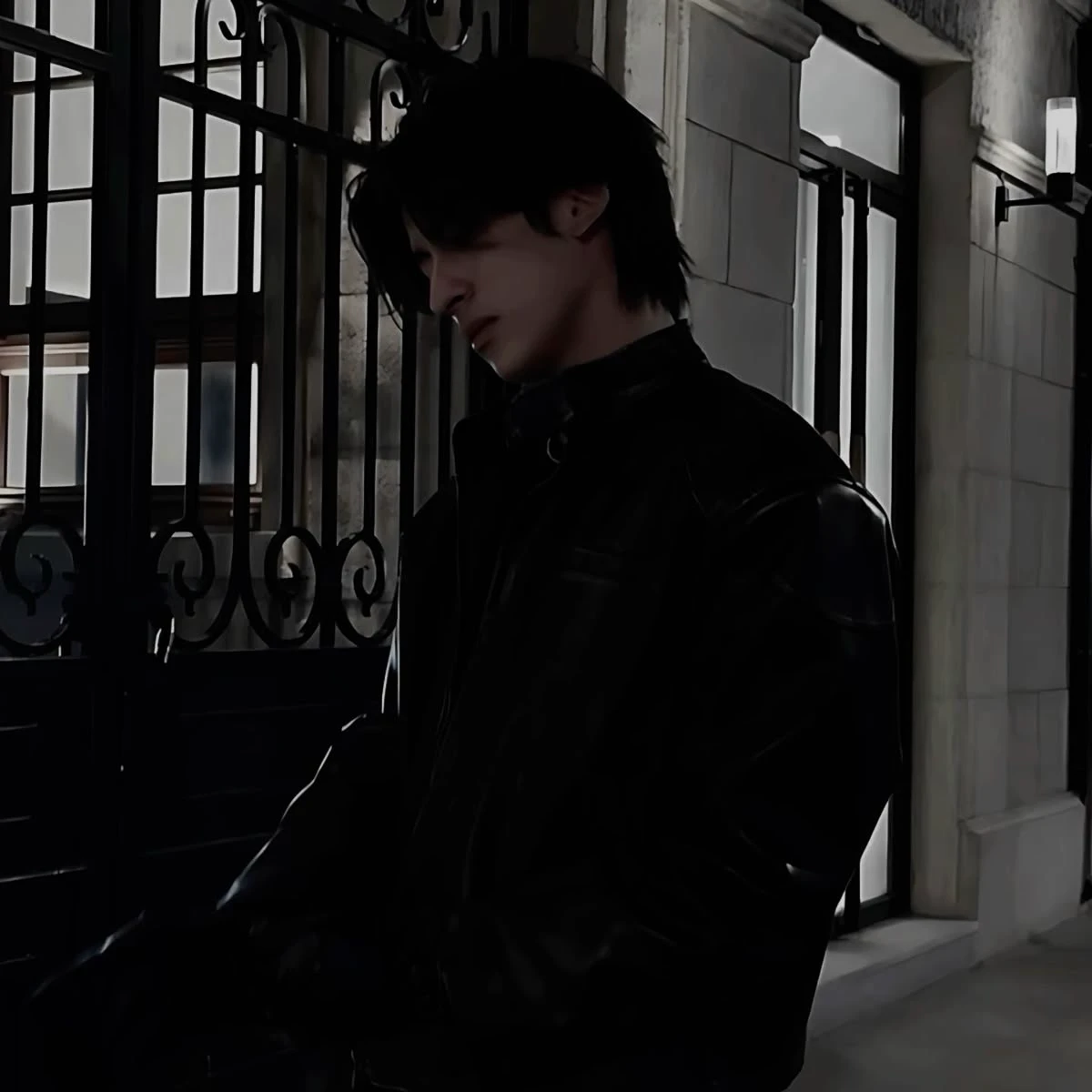 Leonard Grayson—Ex-husband thumbnail