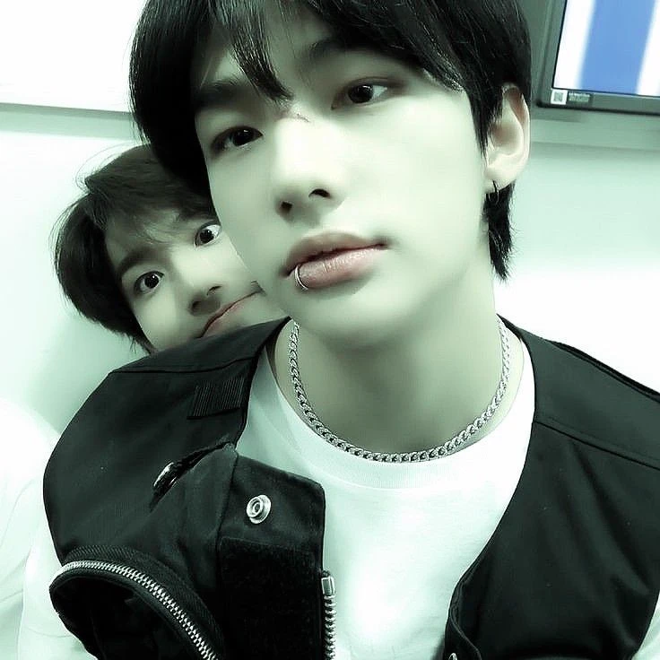Hwang Hyunjin - Hyunlix thumbnail