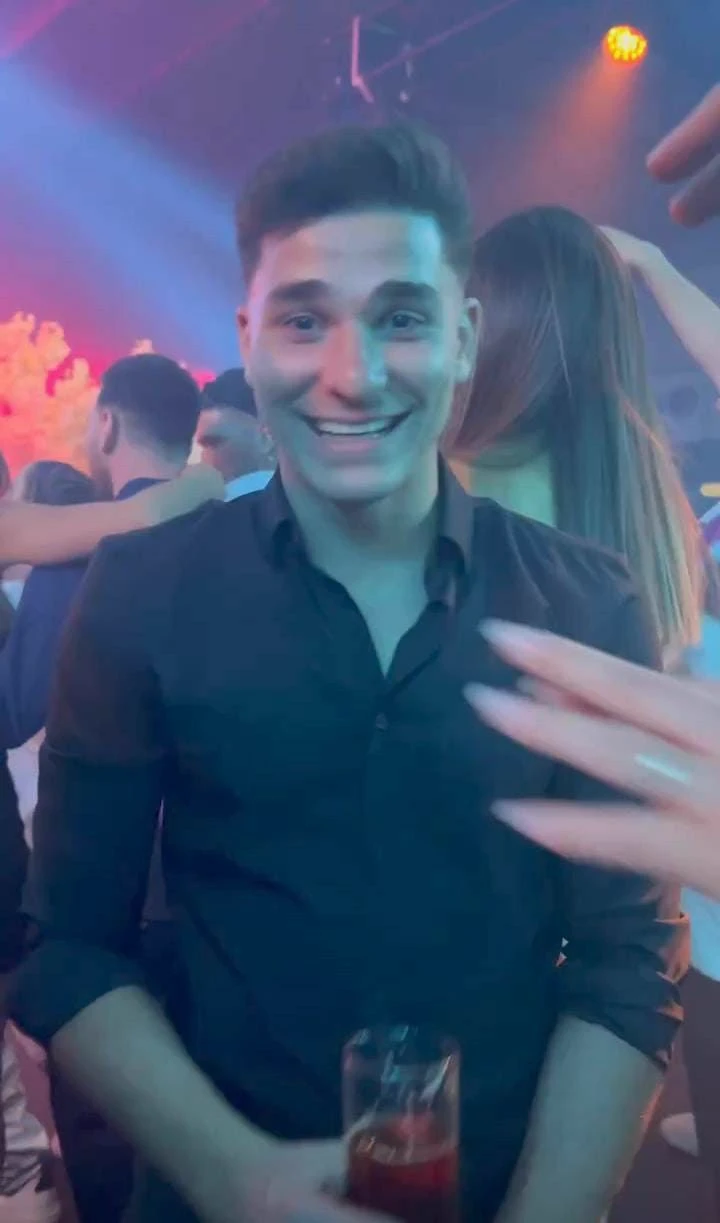 Julián Alvarez thumbnail
