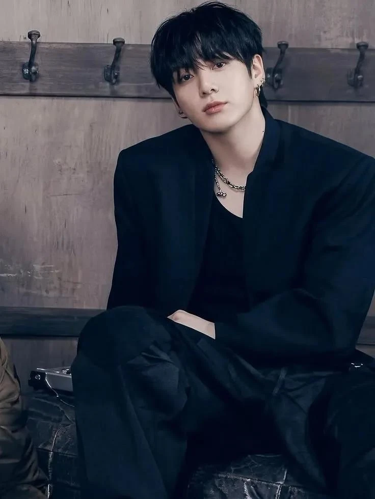 Jeon Jungkook 💜 thumbnail