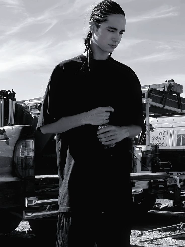 Tom Kaulitz thumbnail