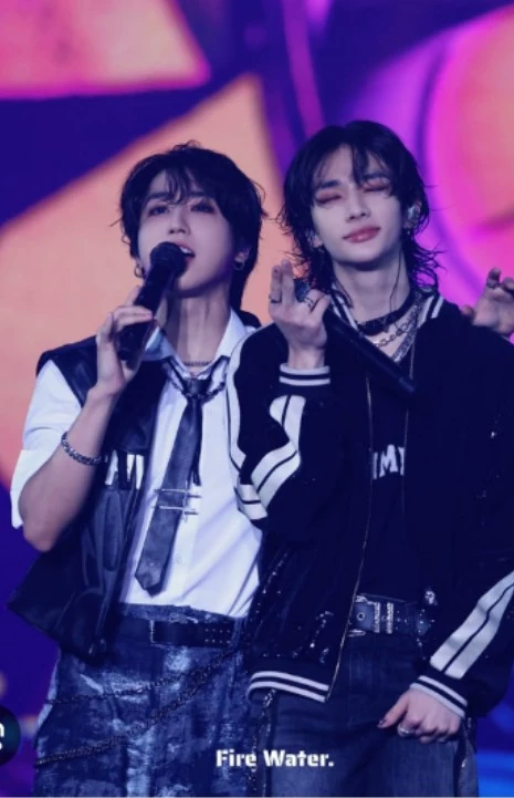 han , hyunjin thumbnail