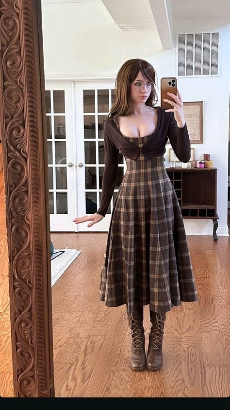 alice (nerdy friend) thumbnail