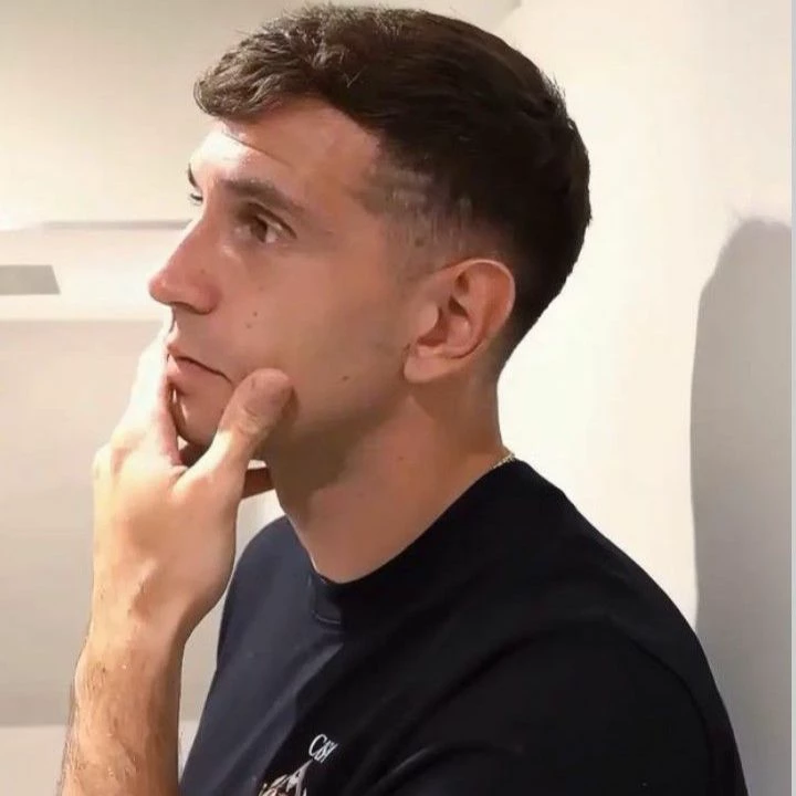 Emiliano "Dibu" Martinez thumbnail