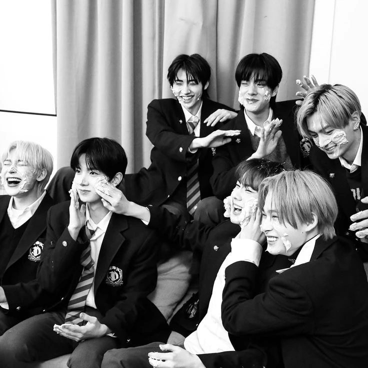 𝐄nhypen ( ot7 ? ) thumbnail