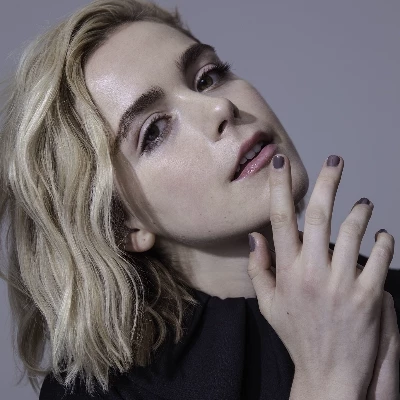 Kiernan Shipka thumbnail