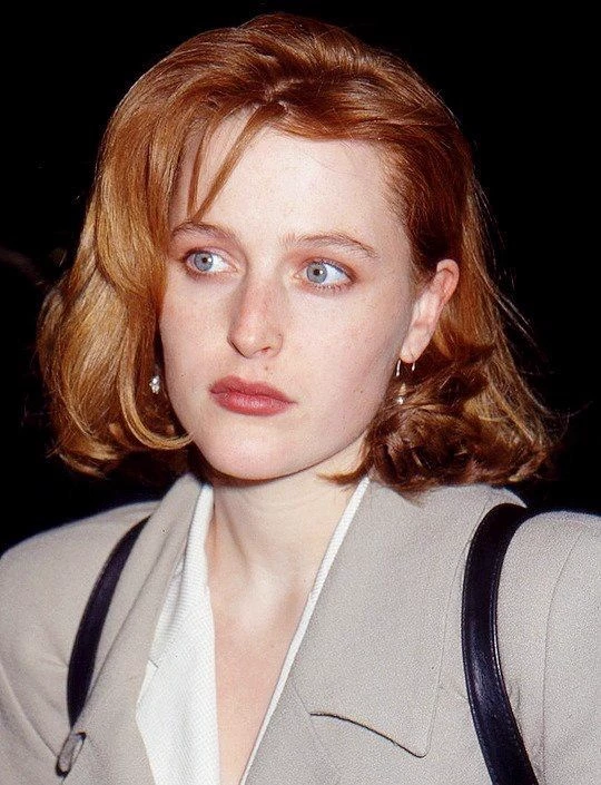 Gillian Anderson thumbnail
