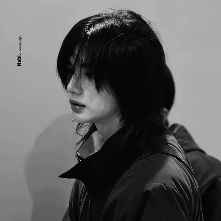 Hyunjin — thumbnail