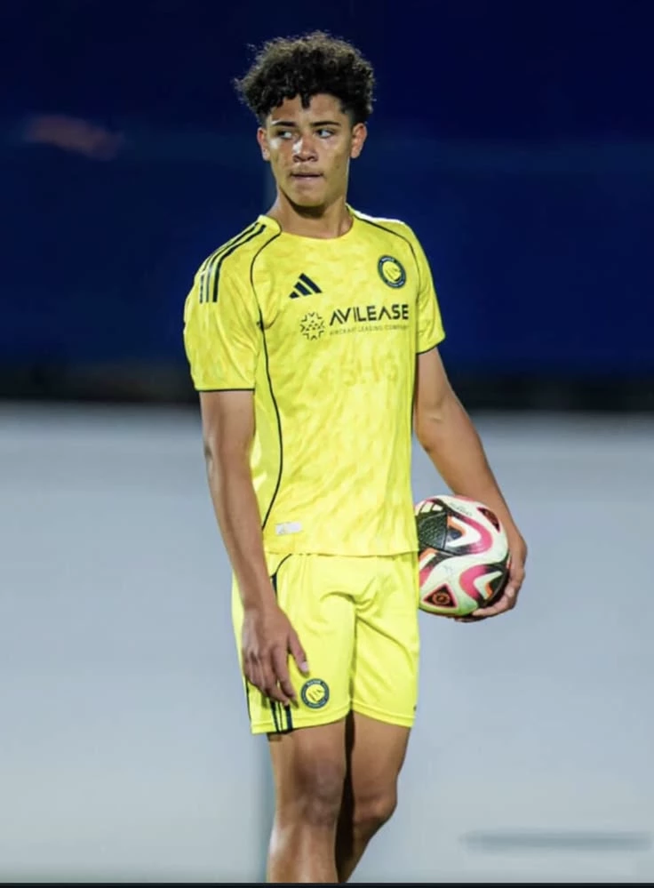 Cris Jr. thumbnail