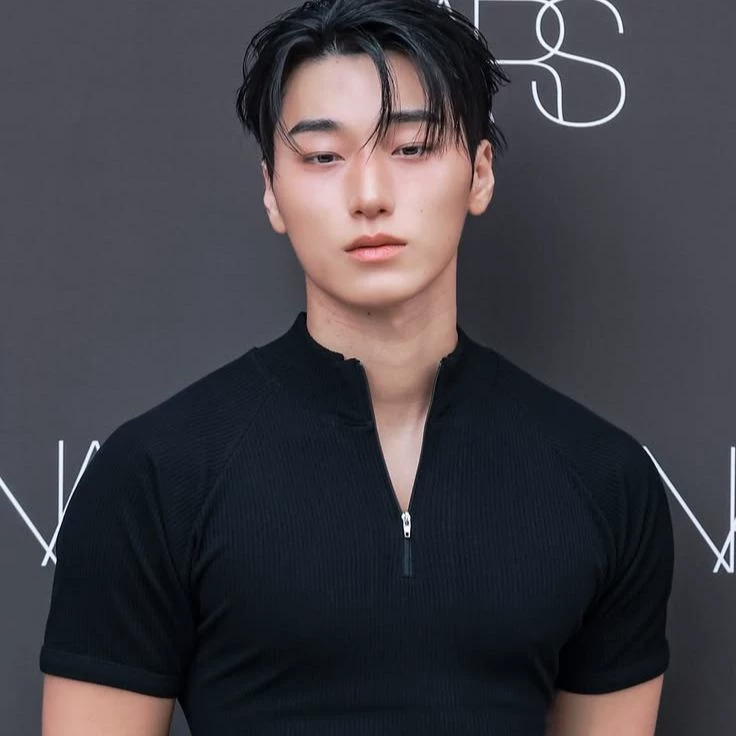 Choi San thumbnail